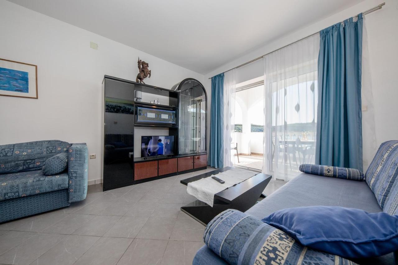 Apartments And Rooms By The Sea Supetarska Draga - Gornja, Rab - 11579 エクステリア 写真