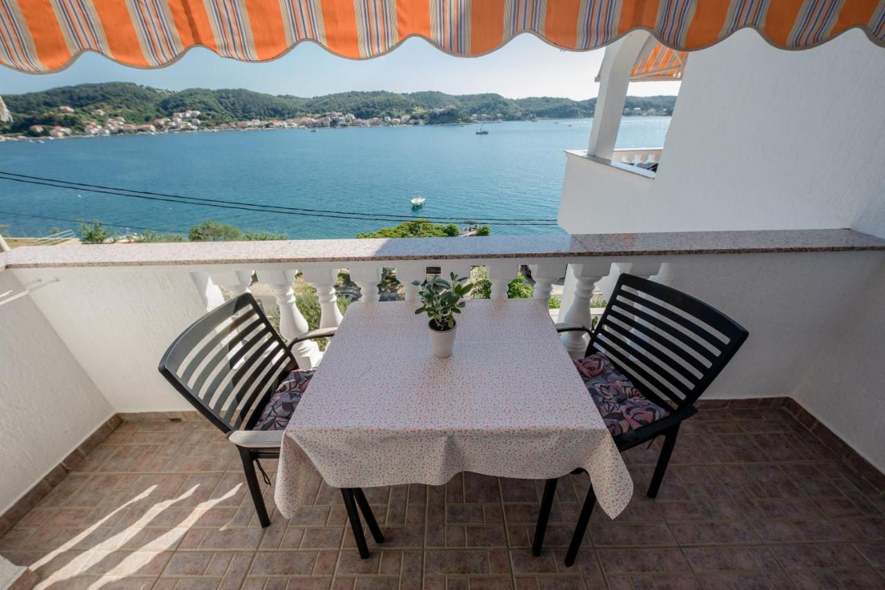 Apartments And Rooms By The Sea Supetarska Draga - Gornja, Rab - 11579 エクステリア 写真