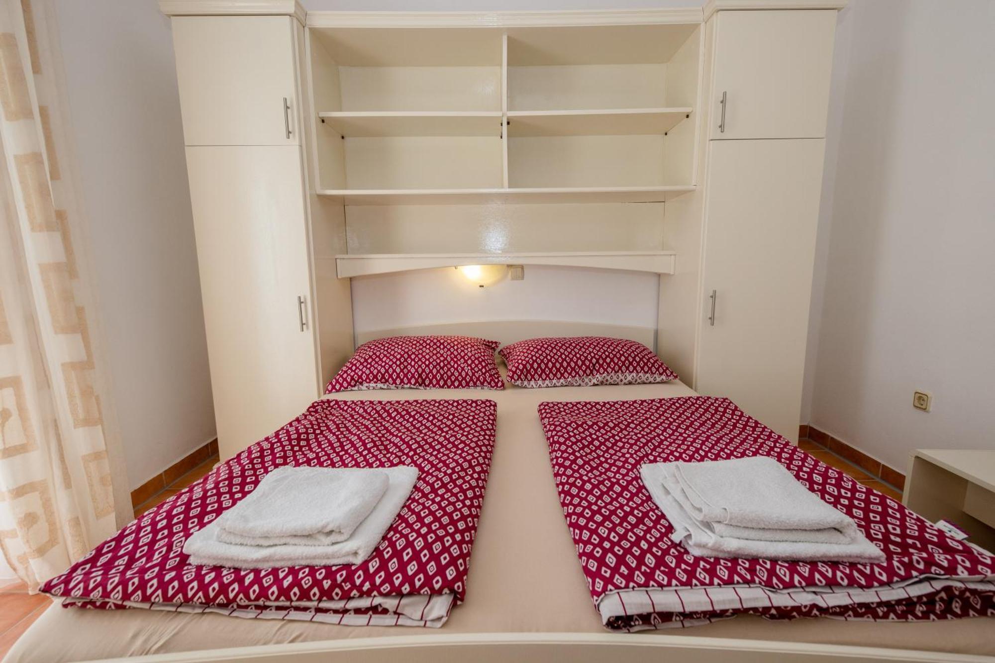 Apartments And Rooms By The Sea Supetarska Draga - Gornja, Rab - 11579 部屋 写真